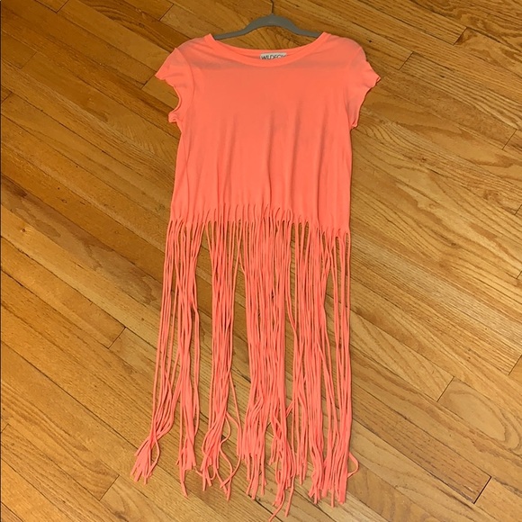 Wildfox Tops - NWT RARE wildfox coral fringe T size small